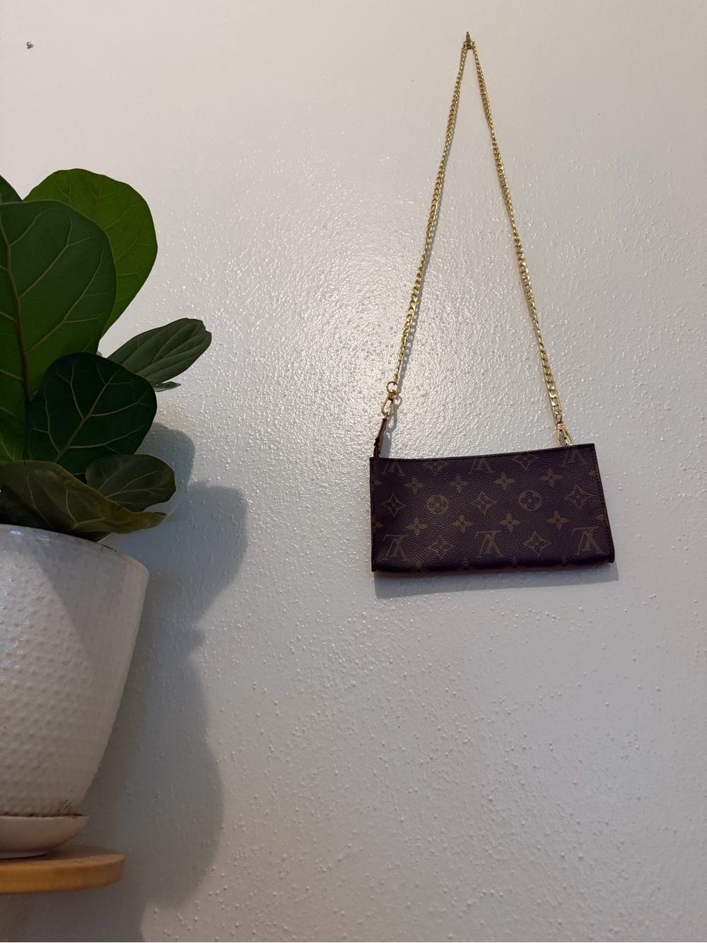 Authentic Louis Vuitton Brown Monogram Crossbody Clutch/Pouch - Picture 11 of 15